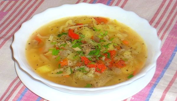 Лёгкий суп овощной с рисом, фирменные блюда